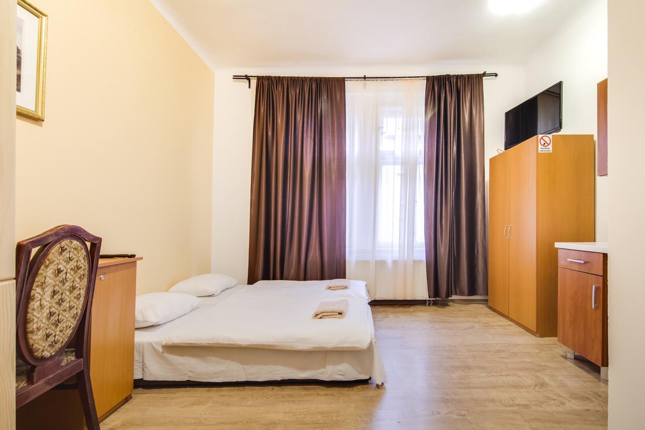 Zarra Apartment