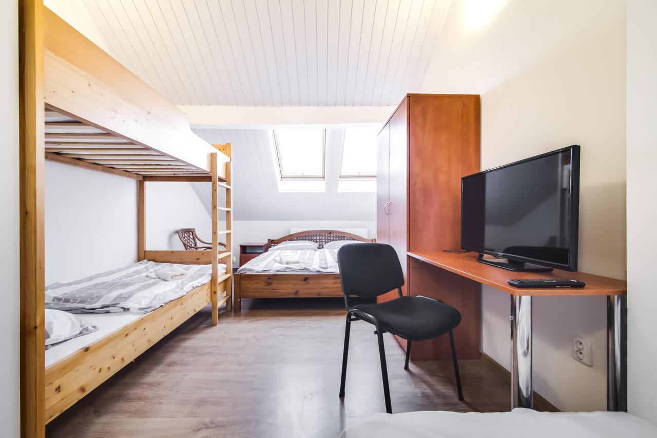Apartment Zarra 3*